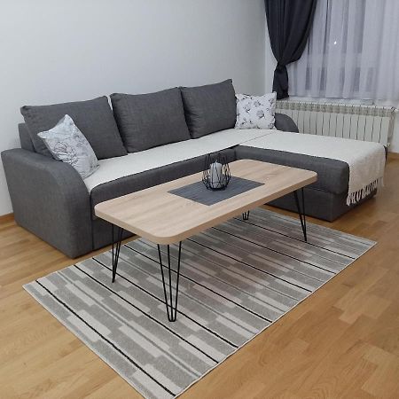 Apartman Viaggio Sremska Mitrovica Luaran gambar
