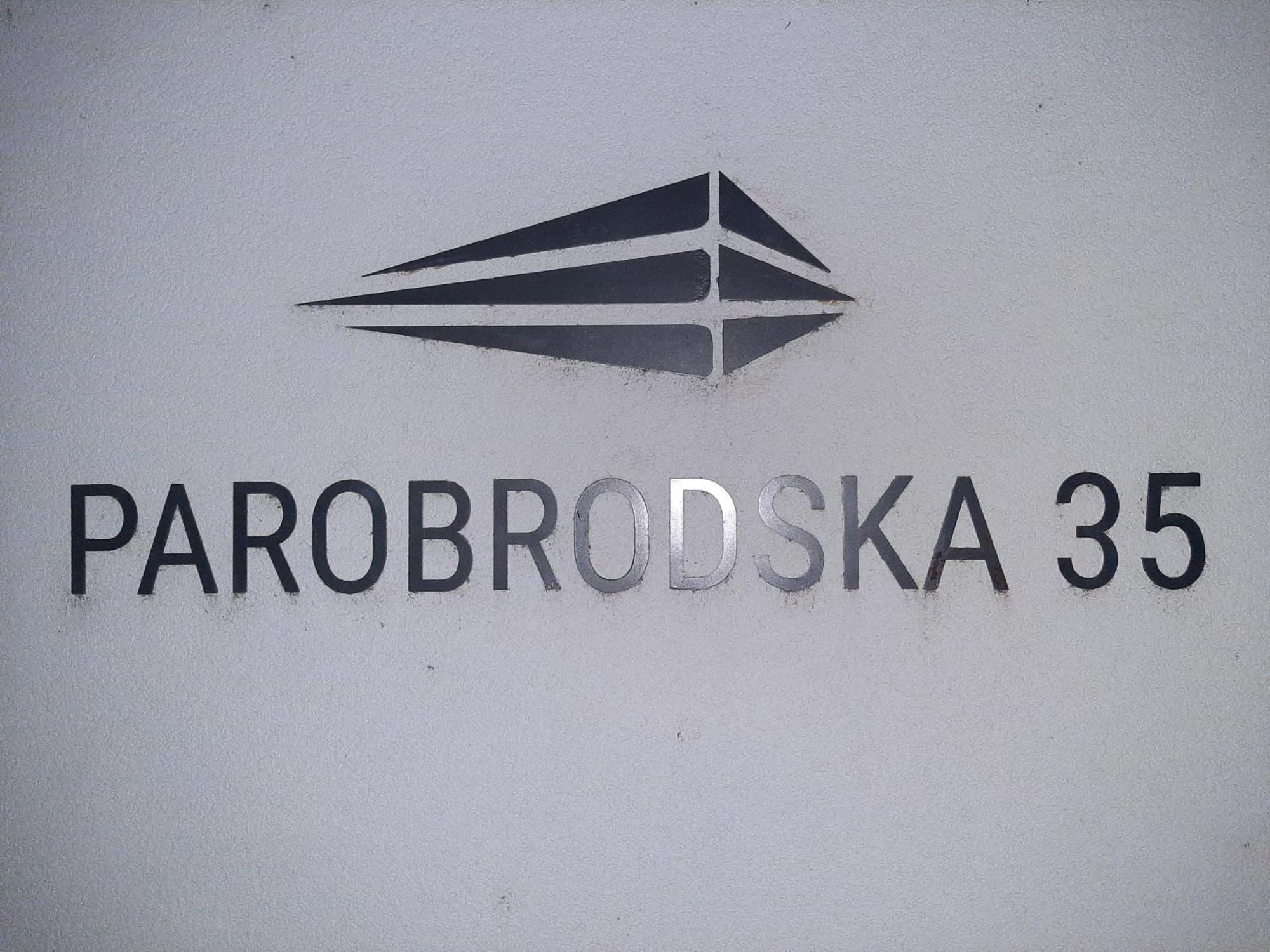 Apartman Viaggio Sremska Mitrovica Luaran gambar