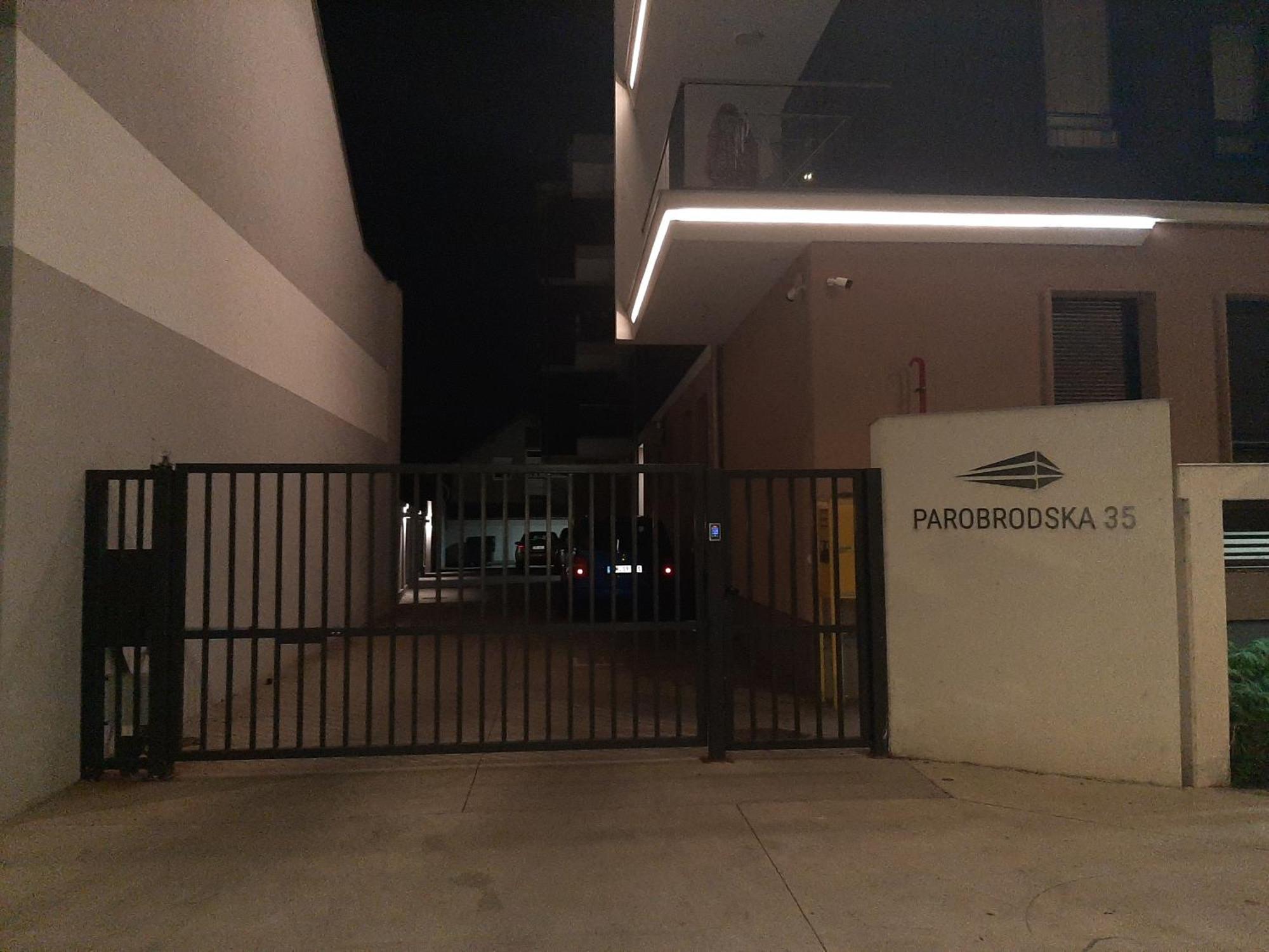Apartman Viaggio Sremska Mitrovica Luaran gambar